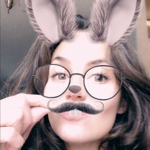 Meet your Posher, Em